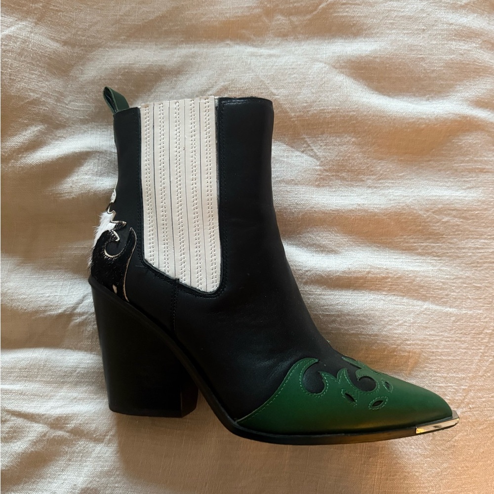 Steve Madden Black and Green Heeled Boots
